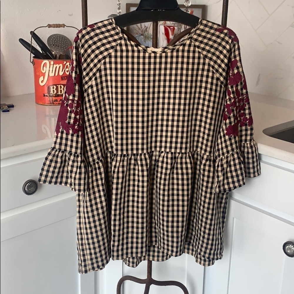 NWT Layerz Clothing Tunic